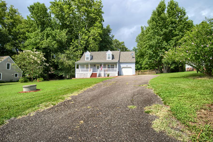 Charming Cape Cod in Wonderful Established Neighborhood