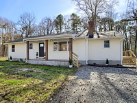 Gorgeous, Renovated Rancher